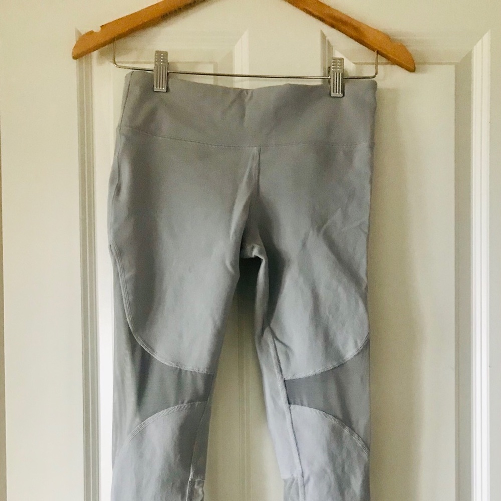 ALO COAST LEGGINGS - Picture 3 of 3